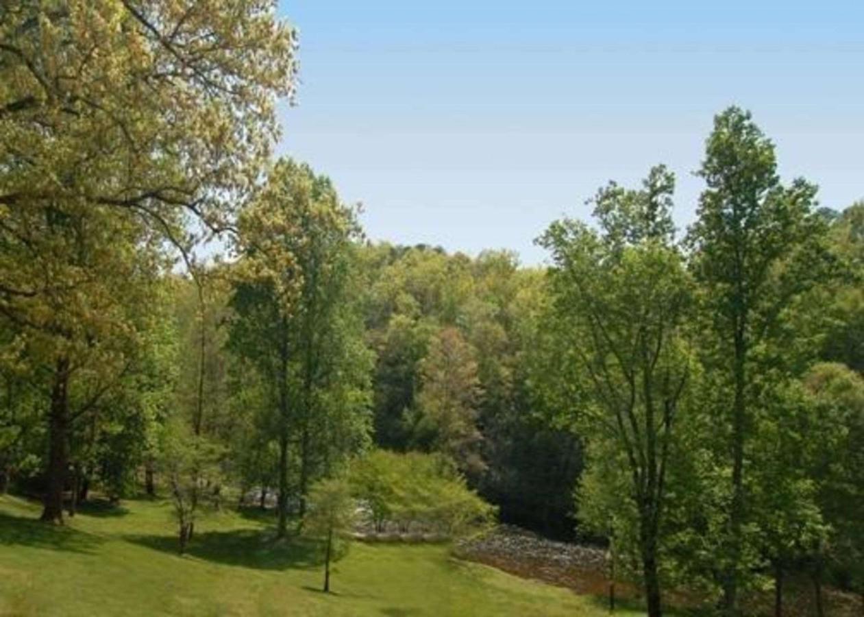 Rodeway Inn & Suites Cherokee On The River Exterior foto